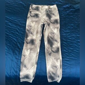 Mono B Pants Size Medium